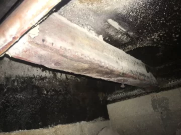 [Hearth.com] Fix for broken bolts holding manifold tube shield on 1900?