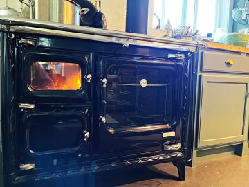 [Hearth.com] Fired Up the Cookstove