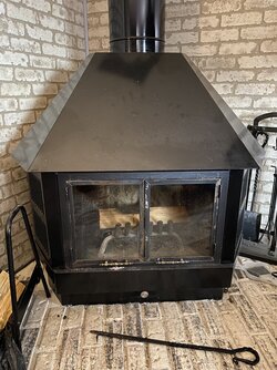 Could someone tell me the brand/model of my woodstove?