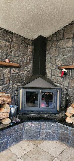 What brand is this wood stove?