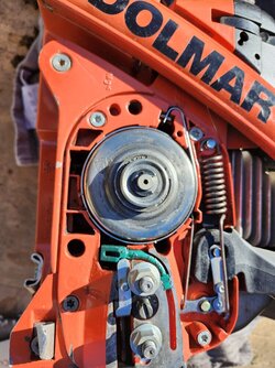 Something seems wrong with chainsaw (clutch)