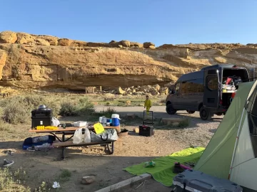 [Hearth.com] Road trip camping with a large family