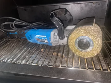 [Hearth.com] New grill grate brush with 9 amp motor that really cuts the mustard!