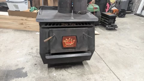 [Hearth.com] 70's  Blaze king upper brick removal?