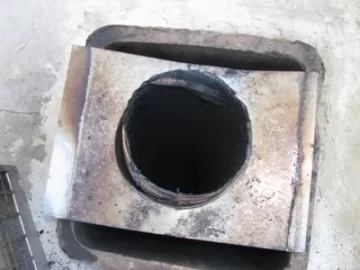 [Hearth.com] Chimney leaks (pics included)
