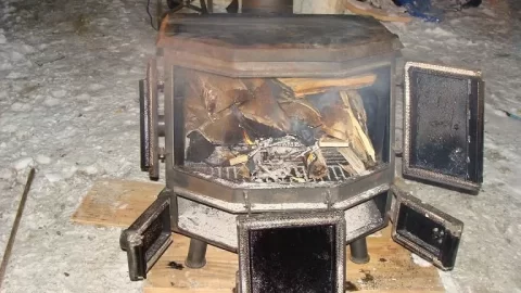 [Hearth.com] WHAT KIND OF STOVE IS THIS?
