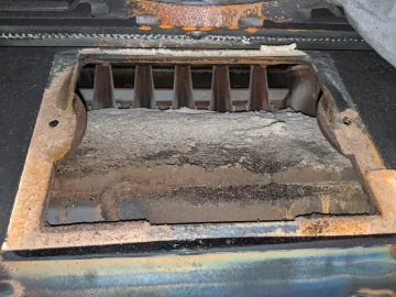 [Hearth.com] Is there a way for me to clean this chimney from inside?