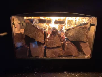 [Hearth.com] What Is In Your Stove Right Now?