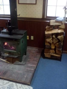 [Hearth.com] Seasoned Firewood & New England Weather