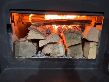 [Hearth.com] What Is In Your Stove Right Now?