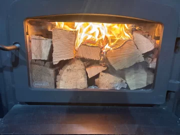 [Hearth.com] What Is In Your Stove Right Now?