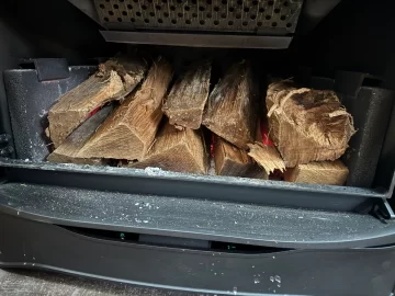 [Hearth.com] Blaze king Ashford 25 Lowest setting, still seeing decent size flame, shorter burn time