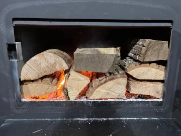 [Hearth.com] What Is In Your Stove Right Now?