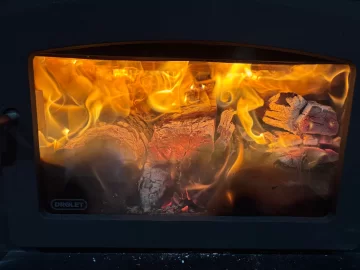 [Hearth.com] What Is In Your Stove Right Now?