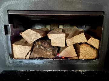 [Hearth.com] What Is In Your Stove Right Now?