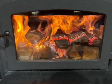 [Hearth.com] What Is In Your Stove Right Now?