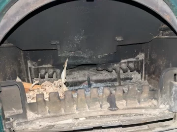 [Hearth.com] Jotul 3 TDIC crust below catalyst?