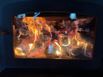 [Hearth.com] What Is In Your Stove Right Now?