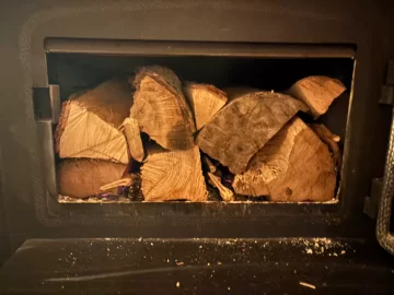 [Hearth.com] What Is In Your Stove Right Now?