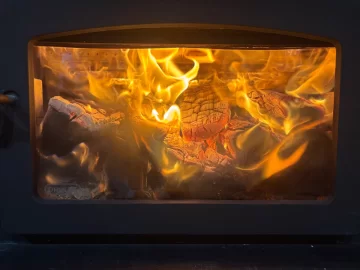 [Hearth.com] What Is In Your Stove Right Now?