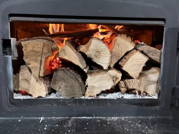 [Hearth.com] What Is In Your Stove Right Now?