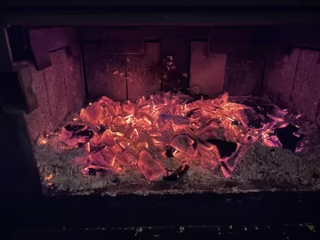 [Hearth.com] What Is In Your Stove Right Now?