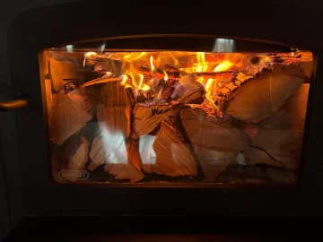 [Hearth.com] What Is In Your Stove Right Now?