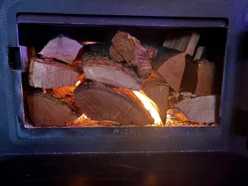 [Hearth.com] What Is In Your Stove Right Now?