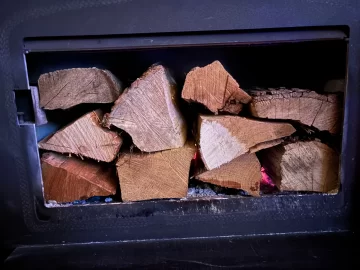 [Hearth.com] What Is In Your Stove Right Now?