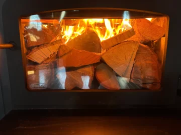 [Hearth.com] What Is In Your Stove Right Now?