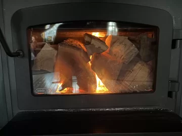 [Hearth.com] What Is In Your Stove Right Now?