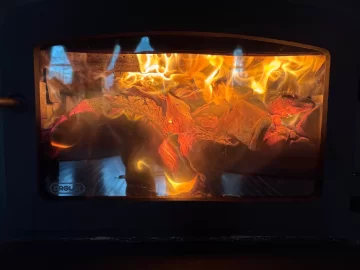 [Hearth.com] What Is In Your Stove Right Now?