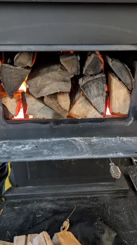 [Hearth.com] What Is In Your Stove Right Now?