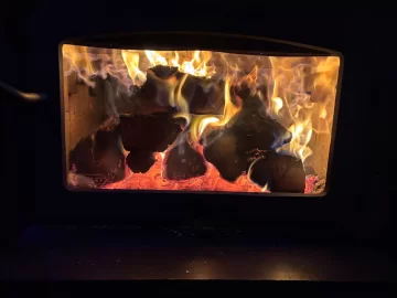 [Hearth.com] What Is In Your Stove Right Now?