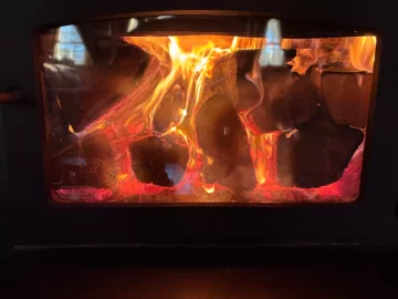 [Hearth.com] What Is In Your Stove Right Now?