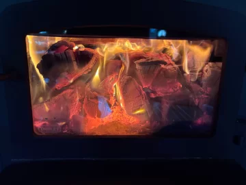 [Hearth.com] What Is In Your Stove Right Now?