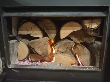 [Hearth.com] What Is In Your Stove Right Now?