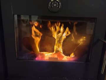 [Hearth.com] What Is In Your Stove Right Now?