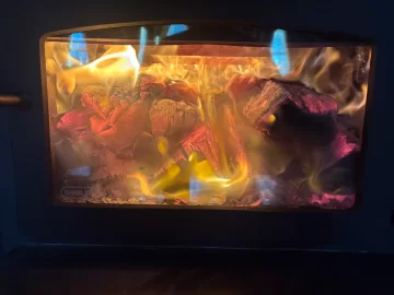 [Hearth.com] What Is In Your Stove Right Now?