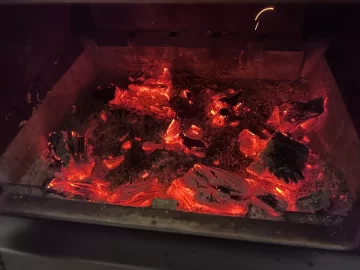 [Hearth.com] What Is In Your Stove Right Now?