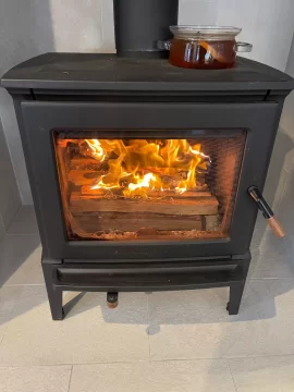 [Hearth.com] What Is In Your Stove Right Now?