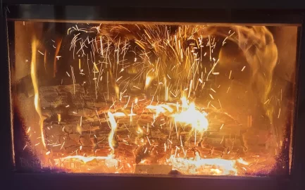 [Hearth.com] What Is In Your Stove Right Now?