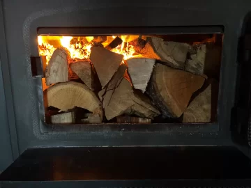 [Hearth.com] What Is In Your Stove Right Now?