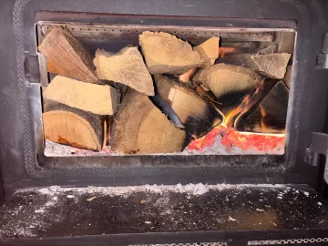 [Hearth.com] What Is In Your Stove Right Now?
