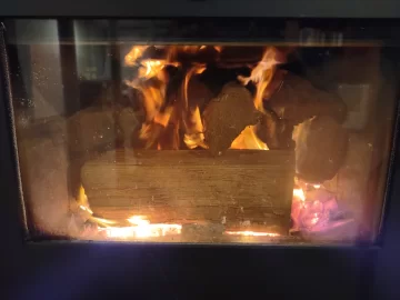 [Hearth.com] What Is In Your Stove Right Now?