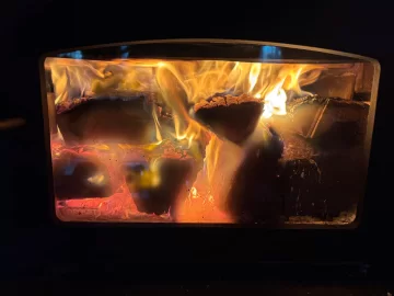 [Hearth.com] What Is In Your Stove Right Now?