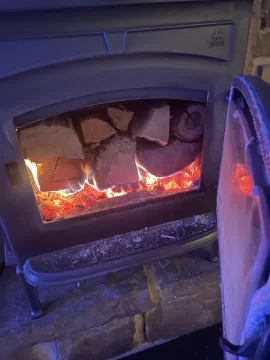 [Hearth.com] What Is In Your Stove Right Now?