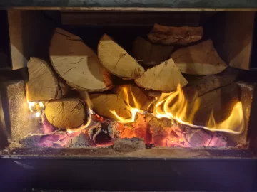 [Hearth.com] What Is In Your Stove Right Now?