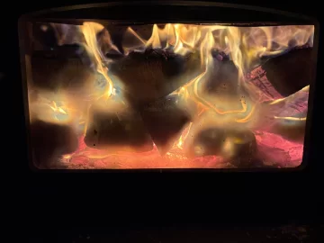 [Hearth.com] What Is In Your Stove Right Now?