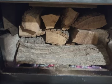 [Hearth.com] What Is In Your Stove Right Now?